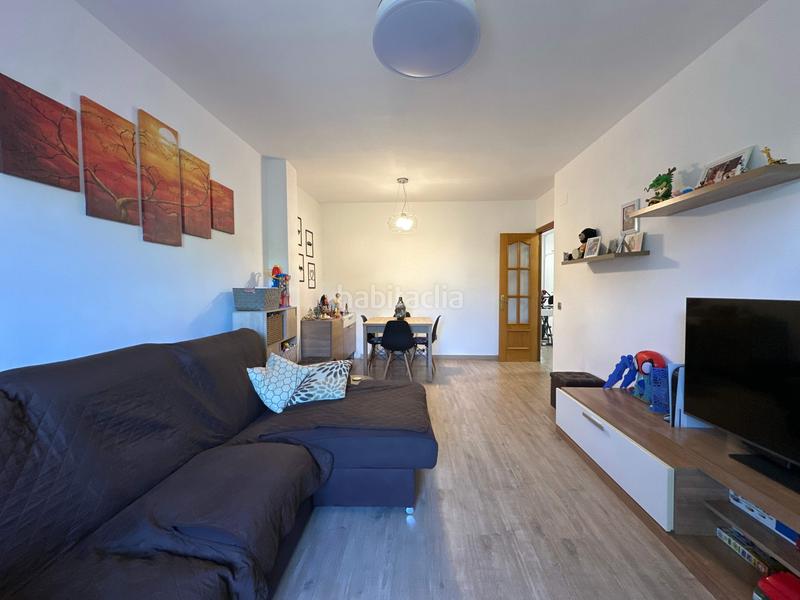 Foto f90f9e17-d87d-43d1-9ffd-ac1e91024536. Pis amb calefacció aparcament a Pallejà