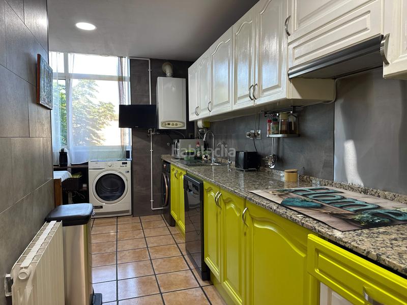 Foto fc7e7f6c-1934-4d65-9379-f67322b9cb77. Pis amb calefacció aparcament a Pallejà