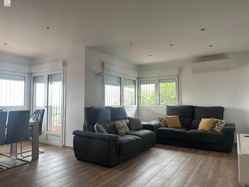 Foto 17385f0a-8768-4fa6-bed1-67205eba538b. Chalet avec chauffage parking piscine dans Abrera