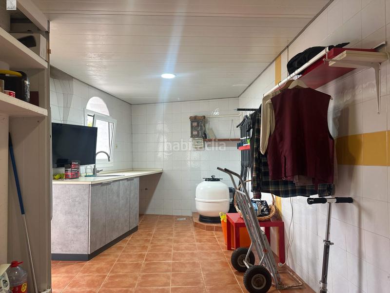 Foto 29dc56cb-b592-41d1-aff8-2bb4056c57fa. Chalet avec chauffage parking piscine dans Abrera