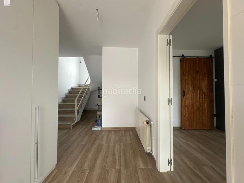 Foto 79f65ac6-0863-4efb-b0f1-dfdad2893514. Chalet avec chauffage parking piscine dans Abrera