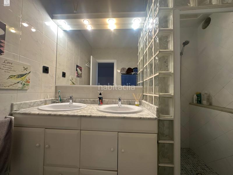 Foto 9f224911-5445-47fe-b234-eaa01f6f79c9. Chalet avec chauffage parking piscine dans Abrera