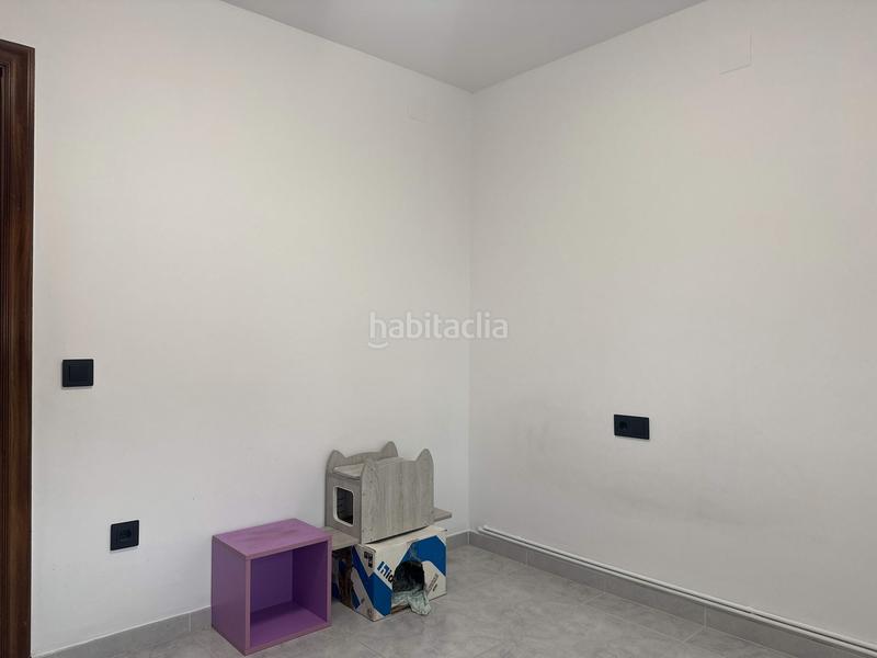 Foto a8754fcf-e7de-42cf-8303-8c1e9a183d7d. Chalet avec chauffage parking piscine dans Abrera