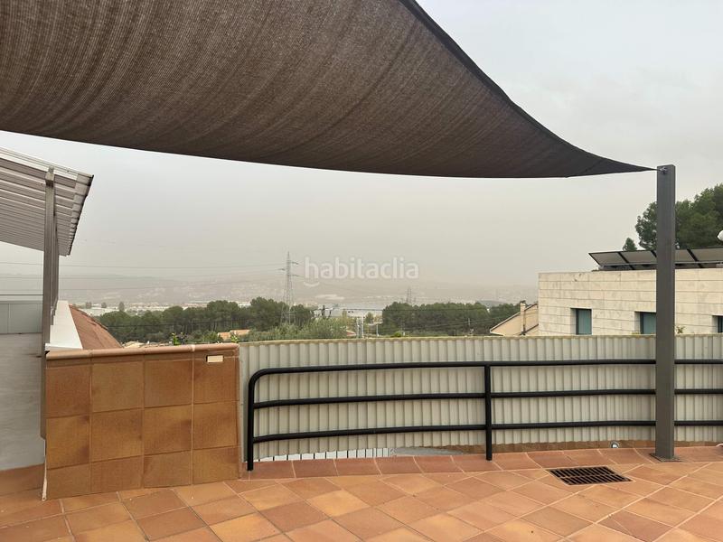 Foto ac2a36c9-f260-400c-8719-5bce0a8b425b. Chalet avec chauffage parking piscine dans Abrera