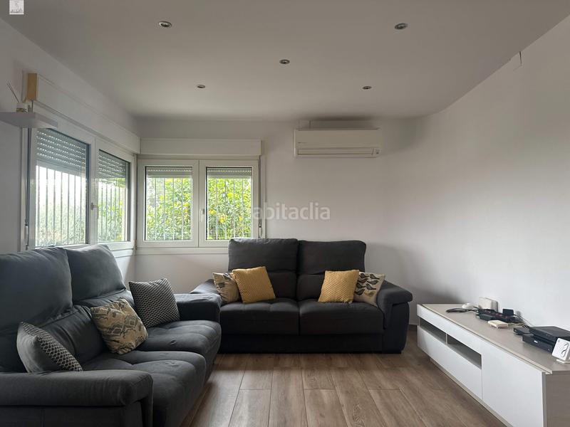 Foto d451d726-be21-4d66-9426-545b0c80bed9. Chalet avec chauffage parking piscine dans Abrera