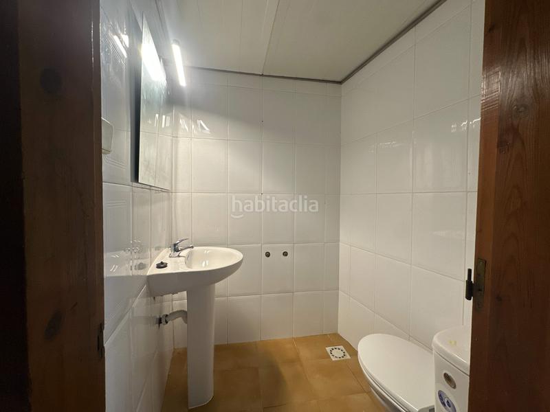 Foto f0c3164b-cbe6-4553-a897-2cdd7d850c6c. Chalet avec chauffage parking piscine dans Abrera