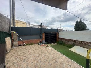 Casa adossada a Mas d´en Gall. La comodidad no siempre está en tener más metros.