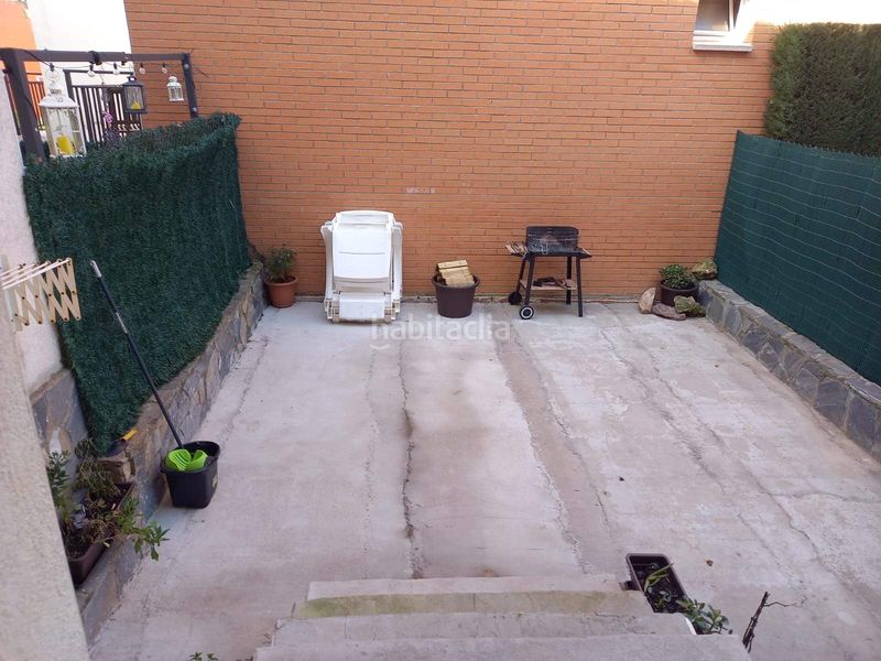 Foto 22c834b2-6a30-4a7e-a099-6ea40c83a753. Casa adossada amb aparcament a Nucli Urbà Esparreguera