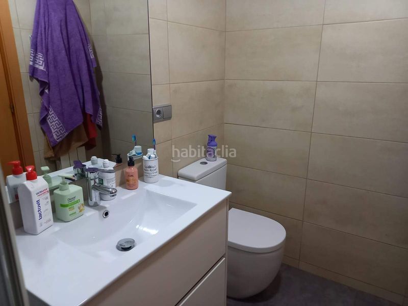 Foto 337f043a-ddd7-4207-80a6-71803c327e08. Casa adossada amb aparcament a Nucli Urbà Esparreguera