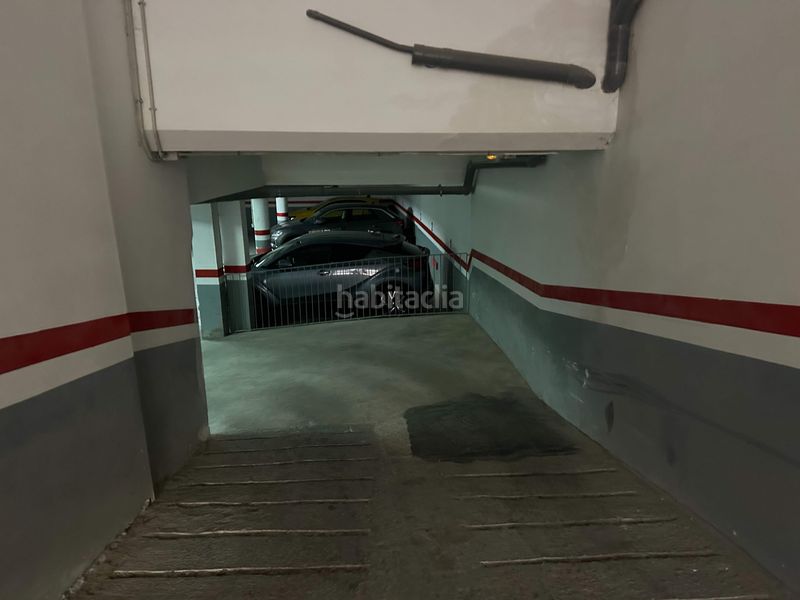 Foto ae9eda42-f877-4177-8e09-5fcd4b5058ed. Aparcament cotxe a del pi 71 a Gelida