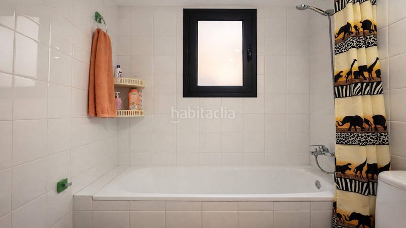 Foto bd2191b9-9233-4727-a5f8-a454ddca47e9. Pis amb calefacció aparcament a Martorell