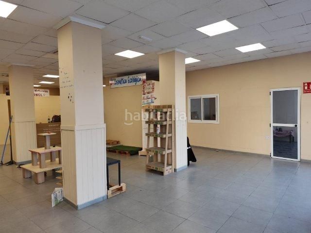 Foto 0a62adf4-8a61-471c-bf76-4c1b8048e9b4. Local comercial a Alaquàs