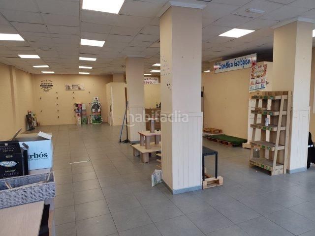 Foto a32555eb-22b8-43dd-aba2-f92777c356ed. Local comercial a Alaquàs