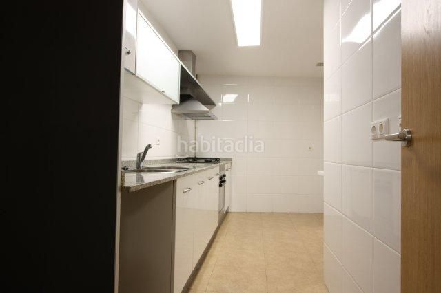 Foto ce743f2e-787a-4935-ac68-3212bf1676f6. Planta baixa amb calefacció a Aldaia