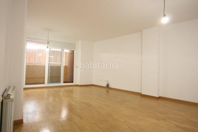 Foto e4e85f0c-7814-409d-9a68-8f21a6de5b6b. Planta baixa amb calefacció a Aldaia