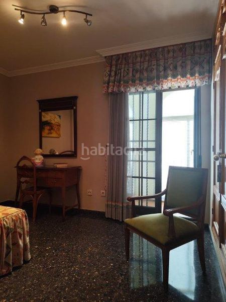 Foto 41ce0bbf-6a7a-4388-a00b-6cfeceed5878. Casa adossada amb aparcament a Alaquàs