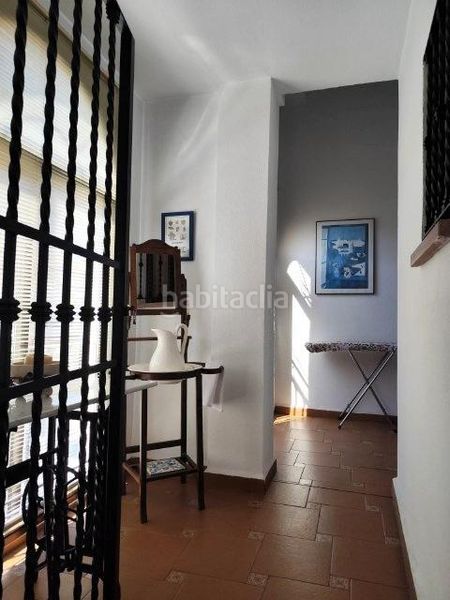 Foto 9d9b15d6-acf9-40c9-8174-8c4bf9791002. Casa adossada amb aparcament a Alaquàs