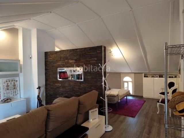 Foto b75f4c4d-6db3-4eef-a4ee-7370e28370fb. Casa adossada amb aparcament a Alaquàs