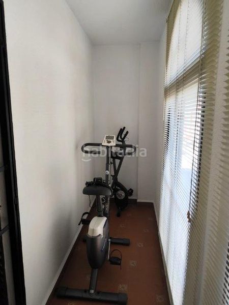 Foto f0ac832d-c594-48cc-b0e3-f1fa6b1f8f2e. Casa adossada amb aparcament a Alaquàs