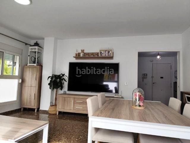 Foto c4dbc4db-1ad5-41b1-96f5-326171ad5baf. Pis a Alameda Park Manises