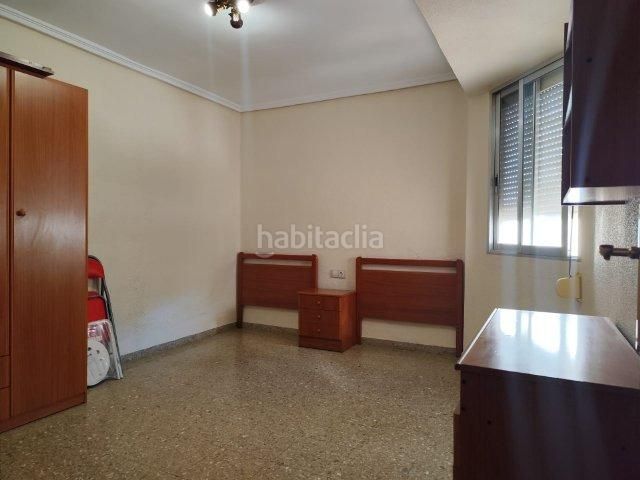 Foto 2fc1cd67-ae7b-4147-9dcf-2f7359ef7792. Pis a Alaquàs