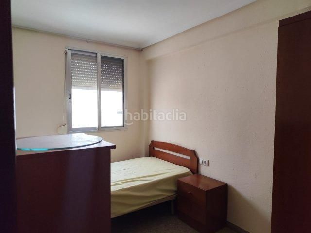 Foto a6b9f09d-d235-4d4b-b1f9-53403bff2656. Pis a Alaquàs