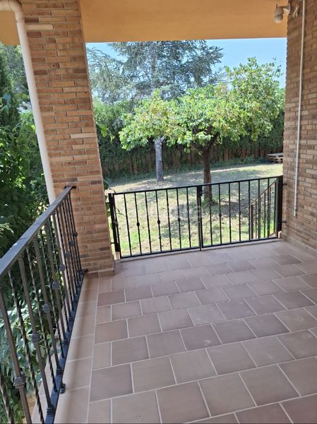 Foto f608aa72-f5eb-40d2-a5a8-0220c7712970. Affitto chalet in urbanización el pinar 93 in Picassent