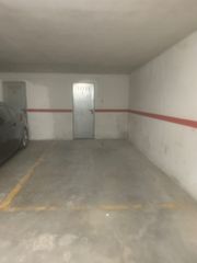 Posto auto in Alcácer. Plaza de garaje en parking de pocos vecinos – cómoda y de fácil