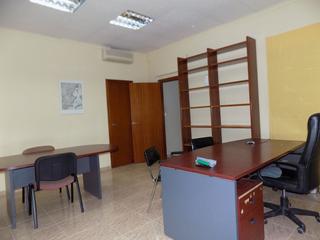 Oficina a Picassent. Local, oficinas, despacho.