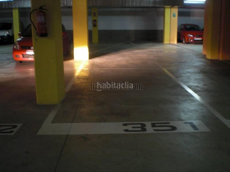 Foto 8fe84d82-cd9d-4f8a-8b91-4b8cab0ad3d8. Aparcament cotxe a avenida olof palme 14 a Vilamarina Viladecans