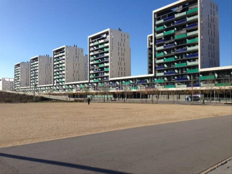 Foto c6dd37f2-8ad6-4334-8a53-8264c32d6a9a. Aparcament cotxe a avenida olof palme 14 a Vilamarina Viladecans