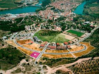 Terreny residencial a Flix. Per a unifamiliar aïllada