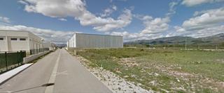 Solar industrial  Polígon zona a disseminat indústria. Per nau entremitgera