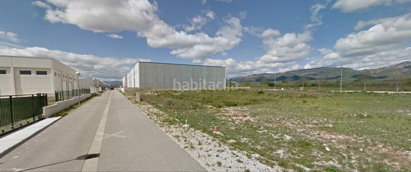 Foto de5aba90-5d91-4bf6-8f20-cb06baa73c6c. Solar industrial a Sénia (La)