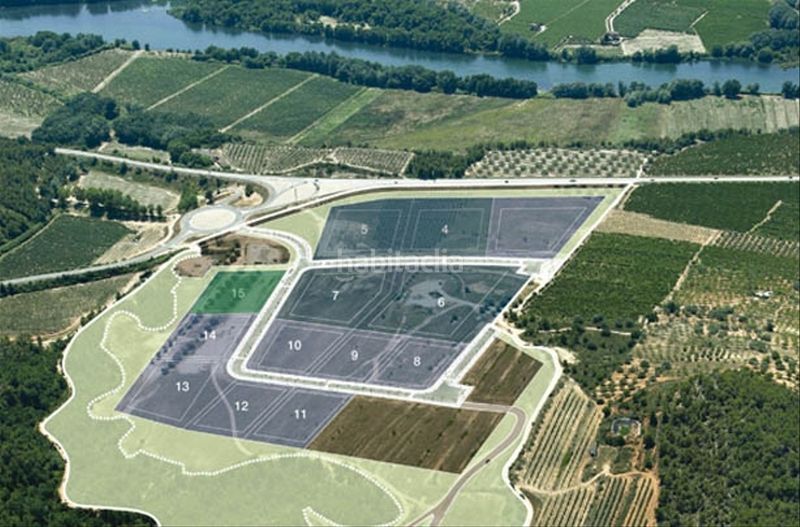 Foto 8463647d-8de3-42e4-95ea-55a526cd871e. Area edificabile industriale in Móra la Nova