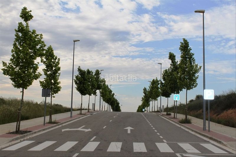 Foto f53b8b4d-ee7f-4f08-9c6f-3d9d699f940f. Area edificabile industriale in Móra la Nova