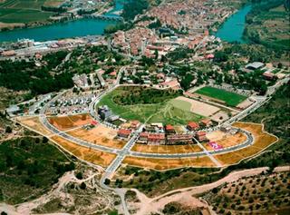 Terreny residencial a Flix. Per habitatge unifamiliar