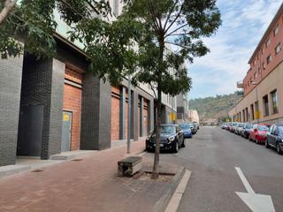 Local Comercial  Carrer miquel martí i pol