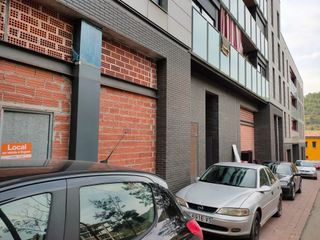Local Comercial en Carrer de guillem agulló i salvador 4. Amb preu ajustat