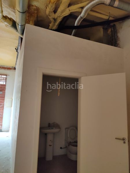 Foto 34b31014-ed88-48dc-a681-117297988eea. Rent business premise in carrer guillem agulló i salvador 2 in Sallent