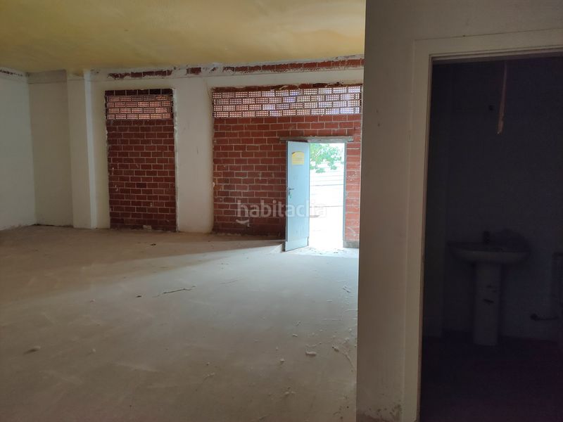 Foto c691ccbf-f5c6-4695-80af-5cb0389d506f. Rent business premise in carrer guillem agulló i salvador 2 in Sallent
