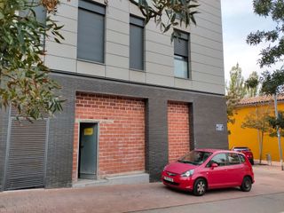 Local Comercial en Carrer de guillem agulló i salvador 2. Zona residencial