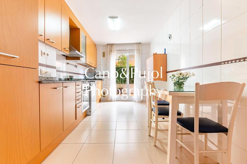 Foto 579ff899-f6ef-40b5-8754-12c98dab46fe. Piso amplio piso bajo con terraza en el centro en Cardedeu