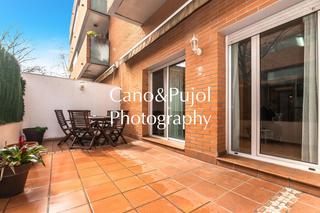 Pis a Cardedeu. Amplio piso bajo con terraza en el centro de cardedeu