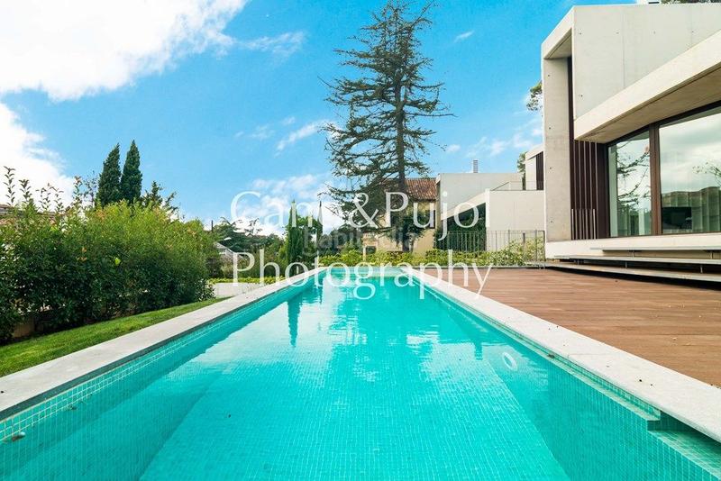 Foto 1111e662-342e-4abf-9c8f-f40e5d54f6c8. Casa con riscaldamento parcheggio piscina in Golf-Can Trabal Sant Cugat del Vallès