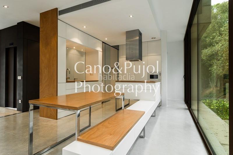 Foto 4c74490e-6baf-4750-a205-70d44132af59. Casa con riscaldamento parcheggio piscina in Golf-Can Trabal Sant Cugat del Vallès