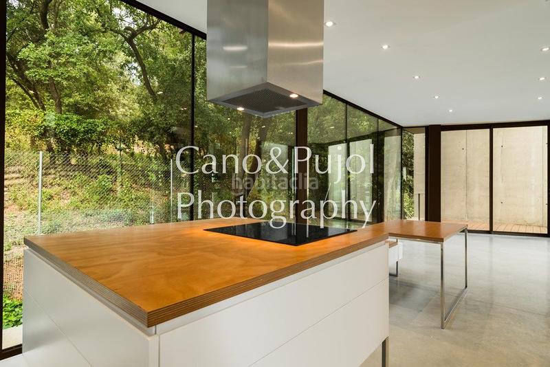 Foto 608146ee-0349-43f9-a029-662e407f96c1. Casa con riscaldamento parcheggio piscina in Golf-Can Trabal Sant Cugat del Vallès