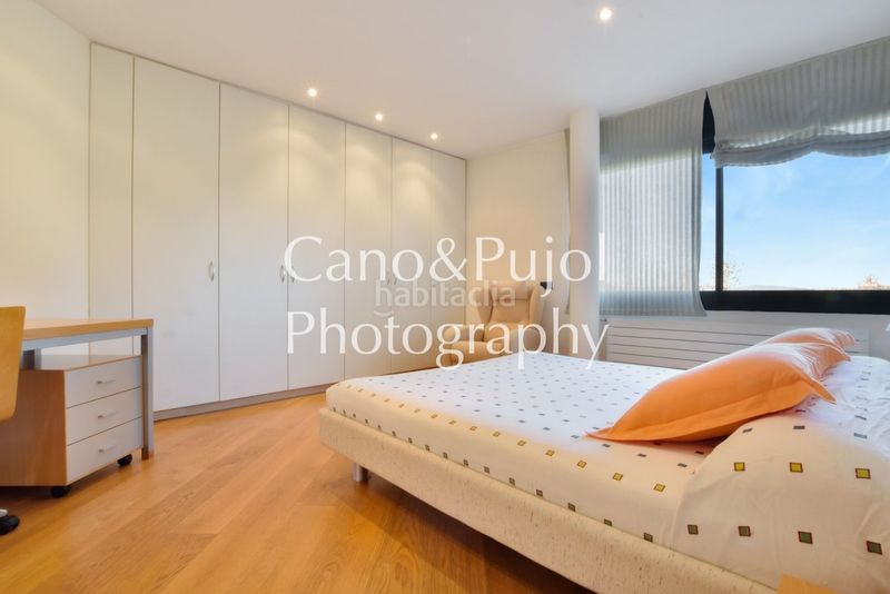 Foto 082265f1-f798-40a0-899d-5298624607ff. Casa amb calefacció aparcament piscina a Gelida