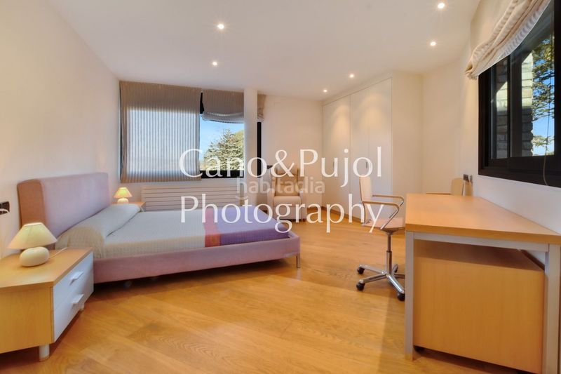 Foto 3382b213-127d-4aab-87a4-73e79954512e. Casa amb calefacció aparcament piscina a Gelida