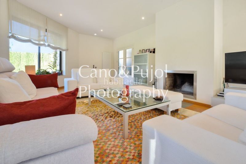 Foto 71efdfc1-556e-4c0a-8347-37ec76a59f7a. Casa amb calefacció aparcament piscina a Gelida